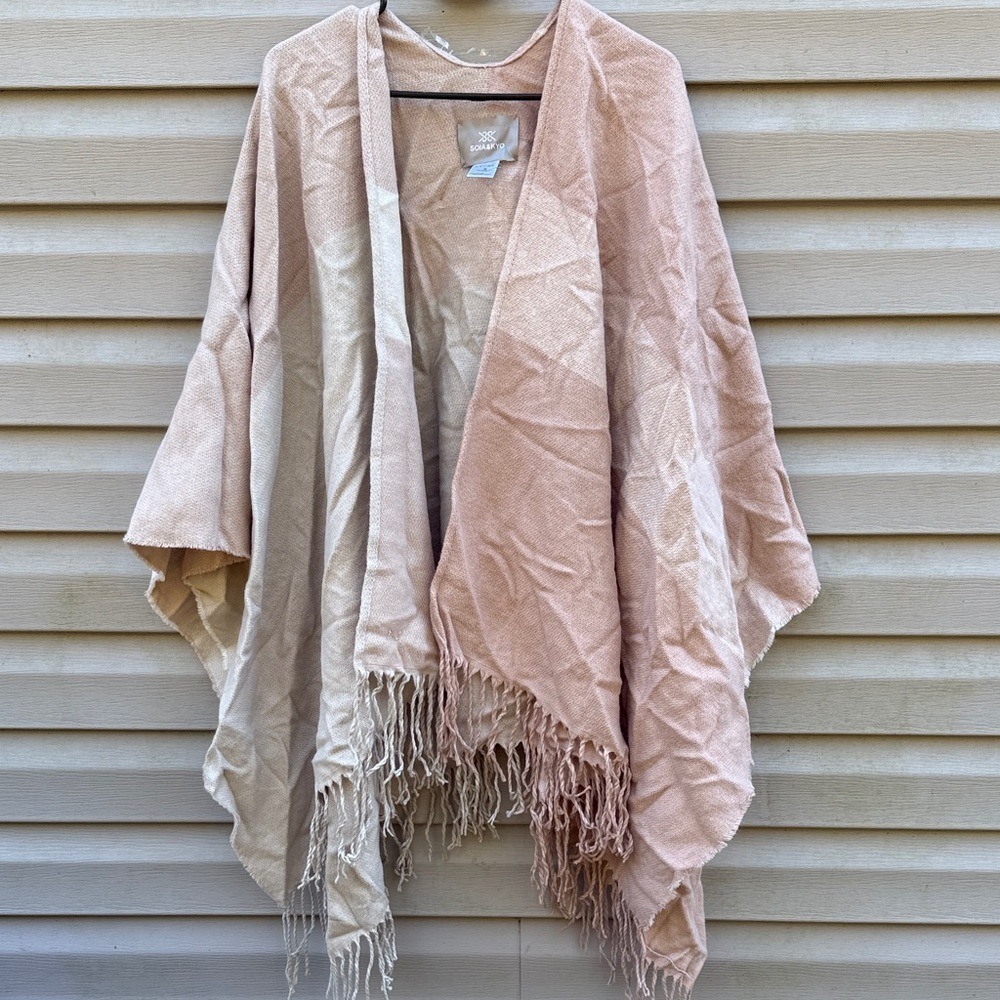 Soia‎ & Kyo Plaid Shawl Open Front Fringe Wrap Pink Cream One Size